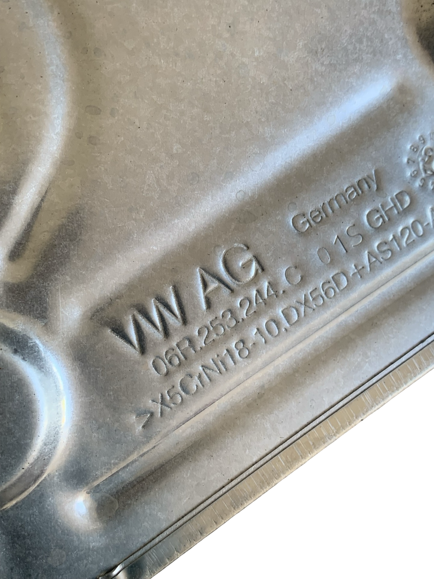 Scut Termic Audi A6 C9 2.0TFSI DWZ 2025–? - cod: 06R253244C – foto 2
