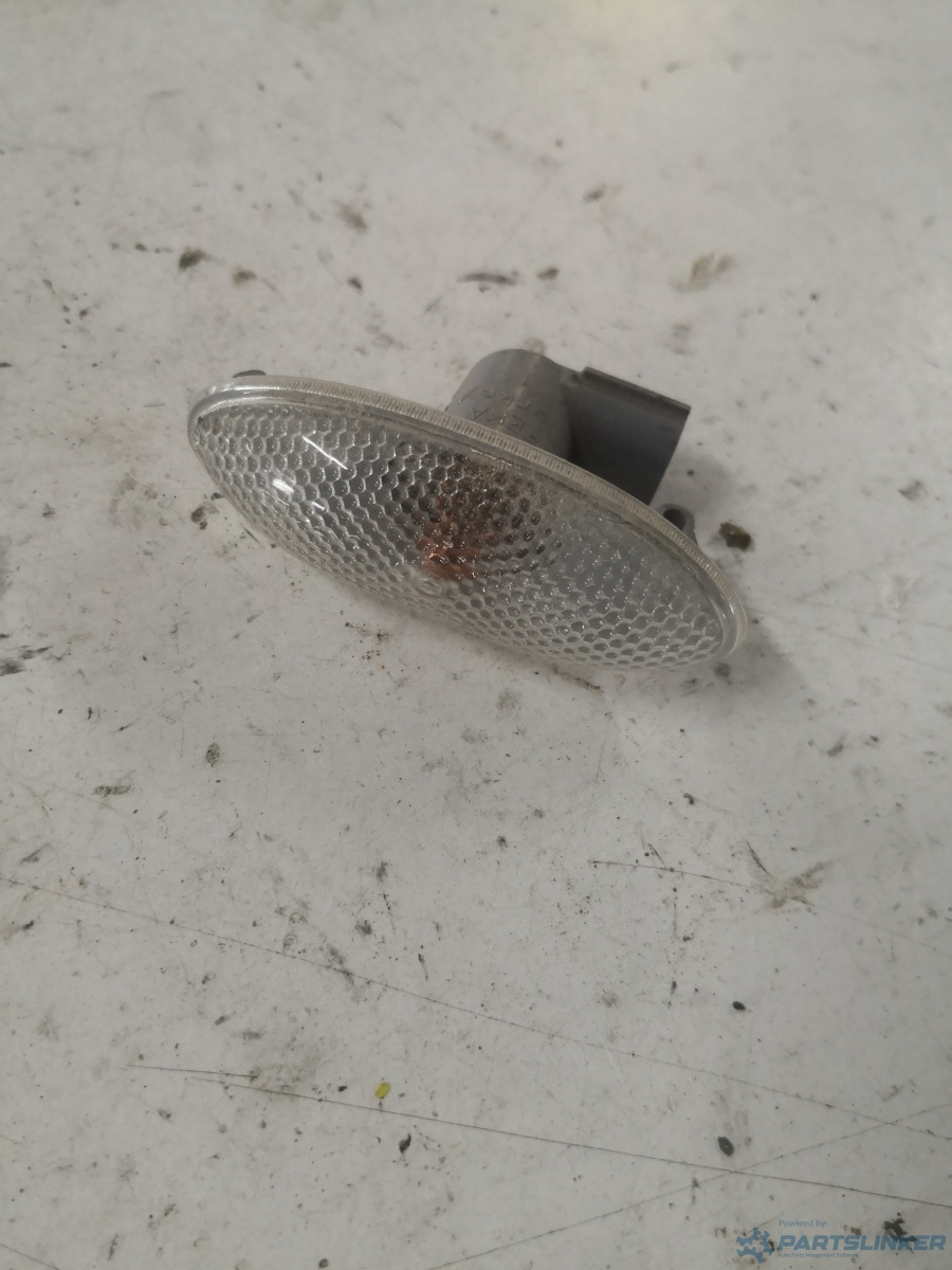 Semnalizare stanga fata TOYOTA RAV 4 III (_A3_) [ 2005 - 2013 ] OEM 817300d032