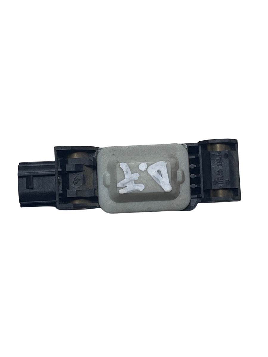 Senzor de impact airbag dreapta fata KIA SPORTAGE JE_, KM_ 2004 - > 959202E000 – foto 2