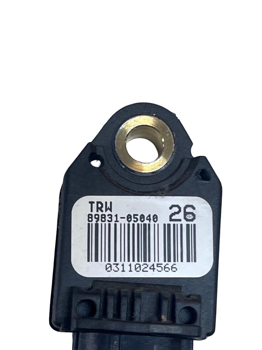 Senzor de impact airbag dreapta fata TOYOTA AVENSIS Saloon _T27_ 2008 -> 89831-05040 – foto 2