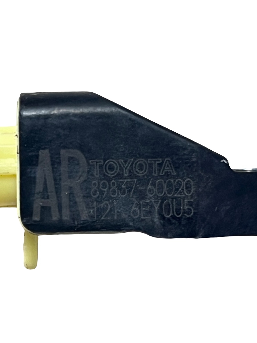 Senzor de impact airbag dreapta spate TOYOTA LAND CRUISER 150 TRJ15_, KDJ15_, GRJ15_, GDJ15_ 2009 -> 89837-60020 – foto 3