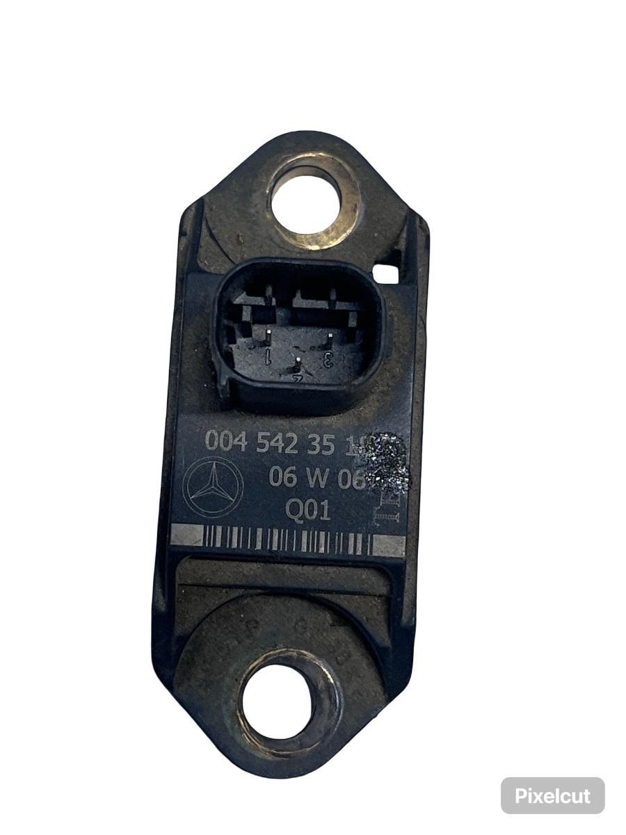 Senzor de impact airbag MERCEDES-BENZ S-CLASS II W221, C215 2005 - 2013 0045423518 – foto 2