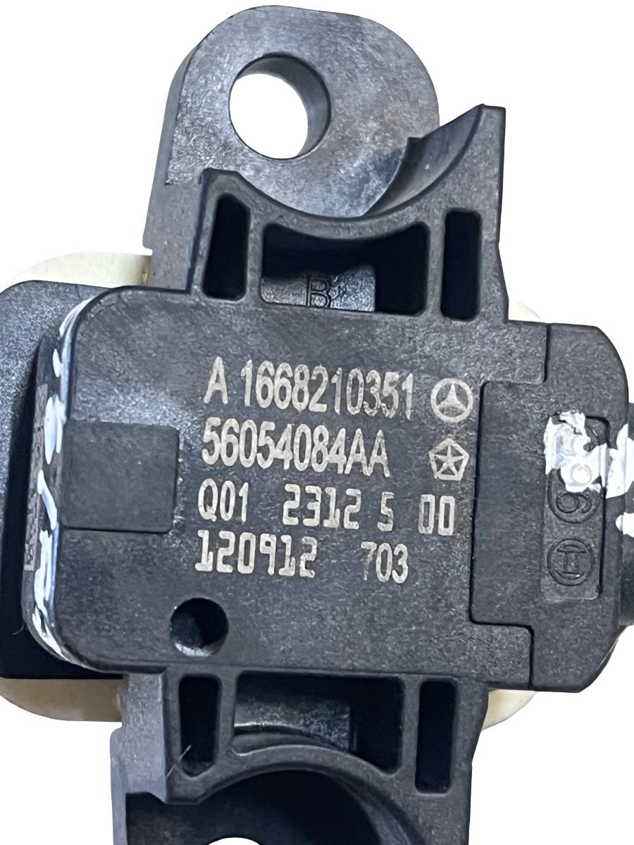 Senzor de impact airbag stanga fata MERCEDES-BENZ B-CLASS II W246, W242 2011 -> A1668210351 – foto 2
