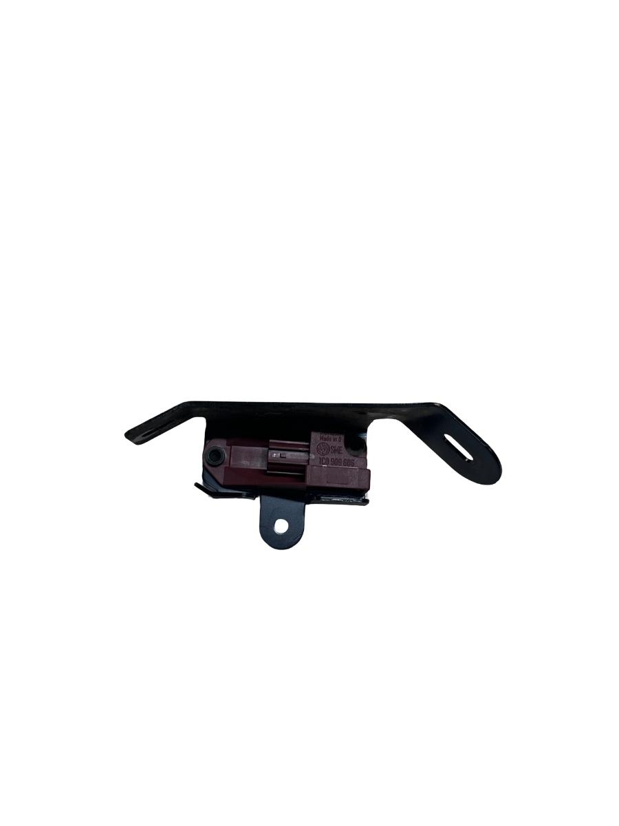 Senzor de impact airbag VOLKSWAGEN GOLF IV 1J1 1997 - 2007 1C0909606