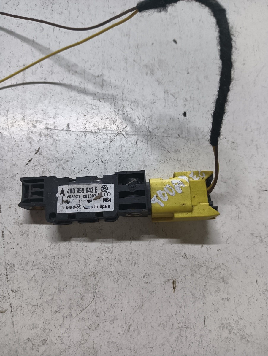 Senzor impac airbag  VOLKSWAGEN TOUAREG 7LA, 7L6, 7L7 2002 - 2013 4b0959643e – foto 2