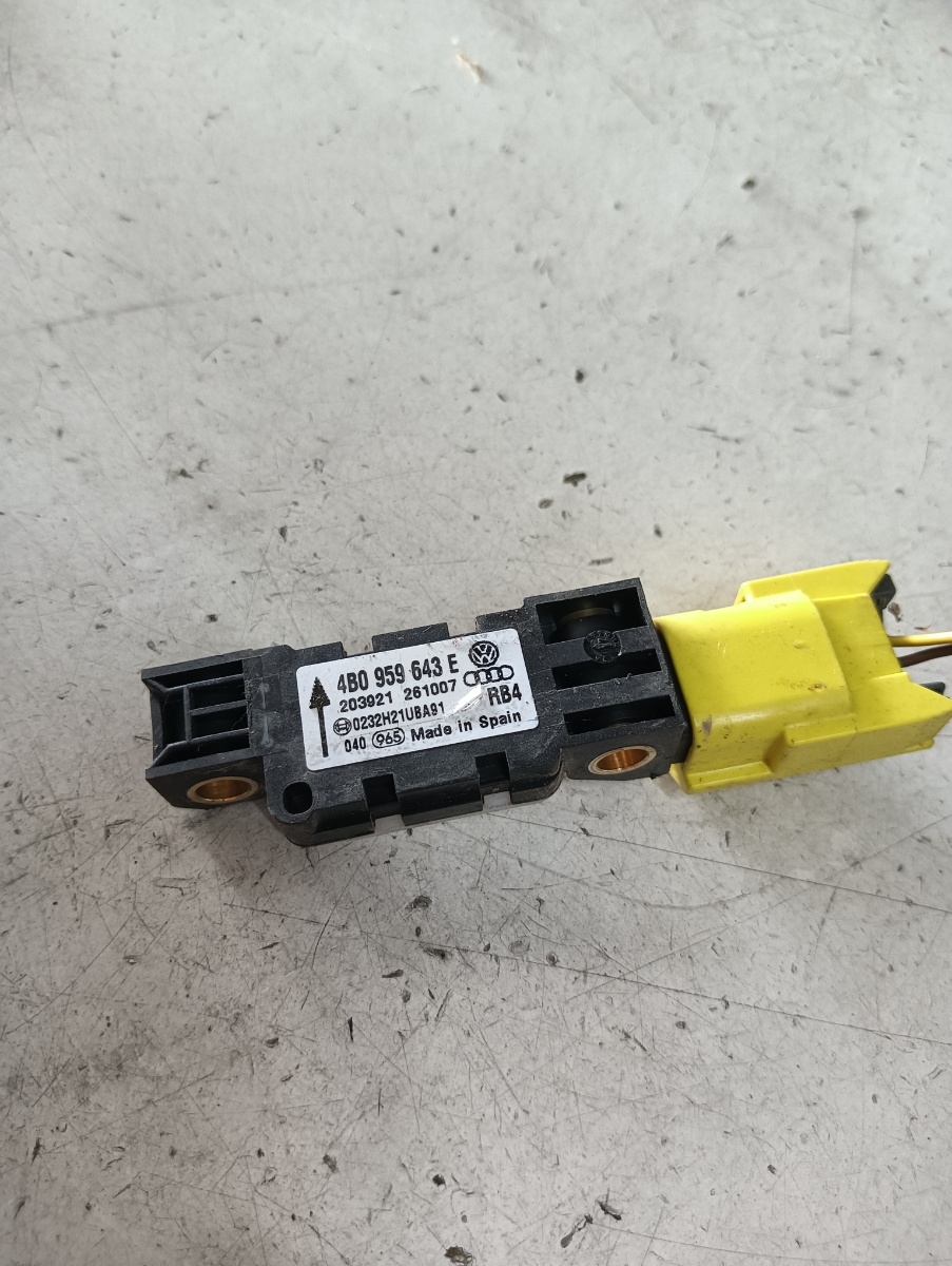 Senzor impact airbag VOLKSWAGEN TOUAREG (7LA, 7L6, 7L7) [ 2002 - 2013 ] OEM 4b0959643e – foto 2