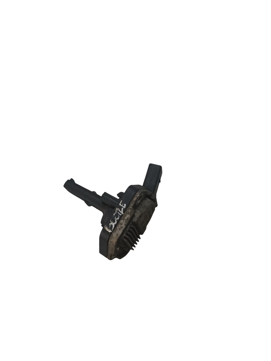 Senzor nivel ulei AUDI A4 II 8E2, B6 2000 - 2005 1.9 TDI AVF, AWX, VOLKSWAGEN GOLF V 1K1 2003 - 2009 TDI BKC, BLS, BXE HELLA 6PR00807902 1j0907660b – foto 2