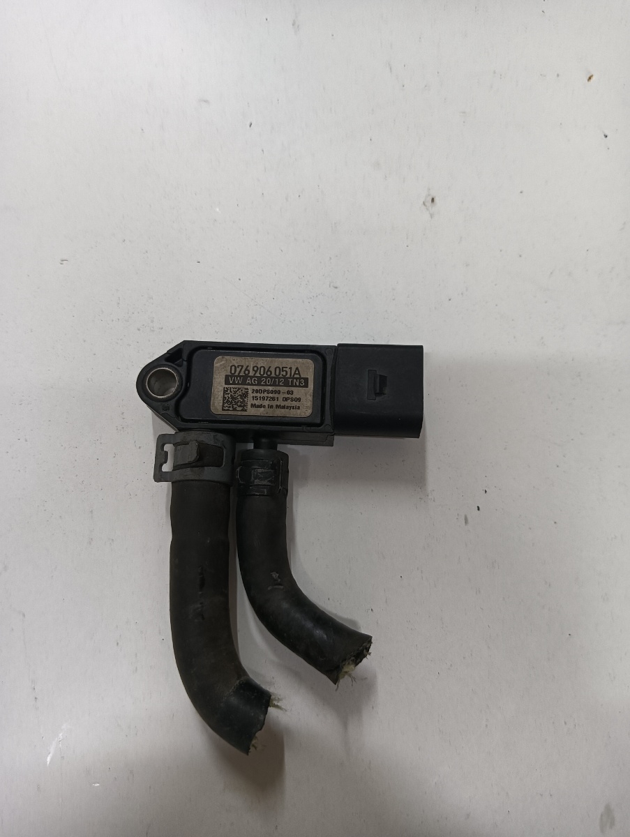 Senzor presiune  VOLKSWAGEN GOLF V 1K1 2003 - 2009 1.9 TDI BKC, BLS, BXE 076906051a – foto 2