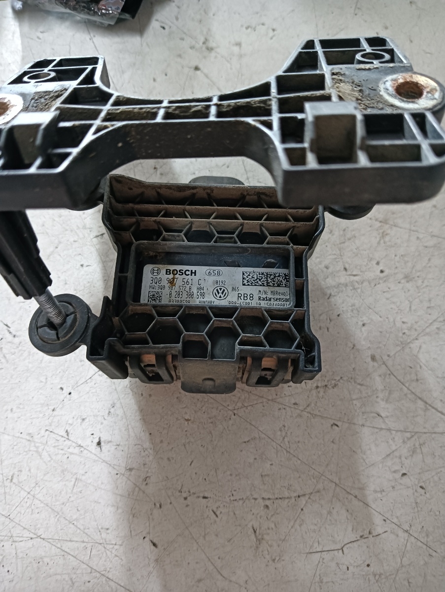Senzor radar Distronic VOLKSWAGEN PASSAT 3G2 2014 - > 3q0907561c – foto 2