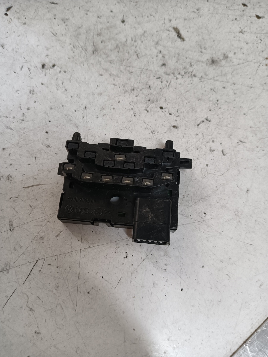 Senzor unghi volan SKODA OCTAVIA II Combi (1Z5) [ 2004 - 2013 ] OEM 1k0959654 – foto 2