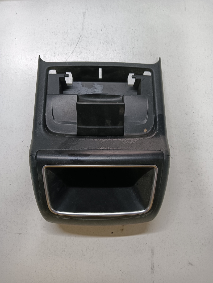 Sertar/bricheta  AUDI A5/S5 8T3 2007 - 2017 8k0863300b