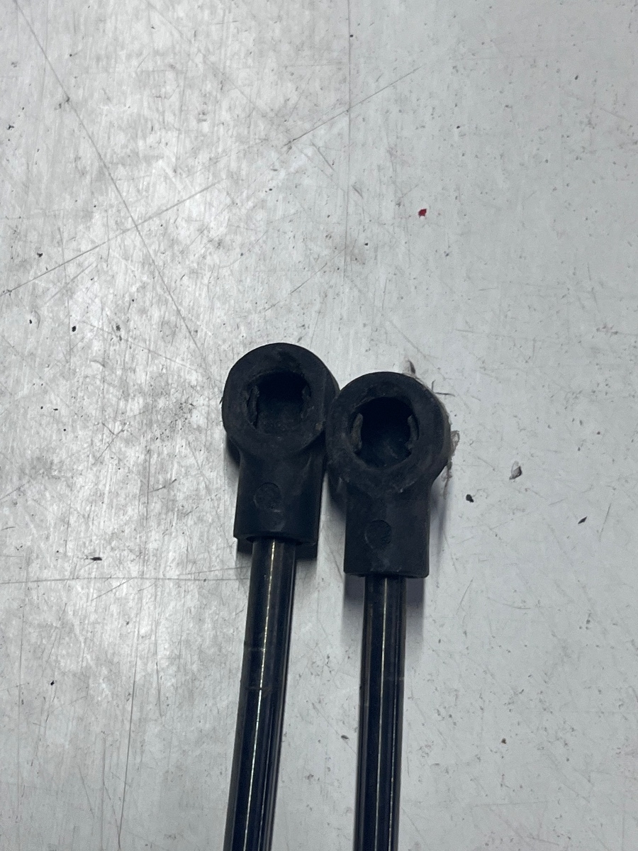 Set Amortizoare capota fata JEEP GRAND CHEROKEE II WJ, WG 1998 - 2005 – foto 3