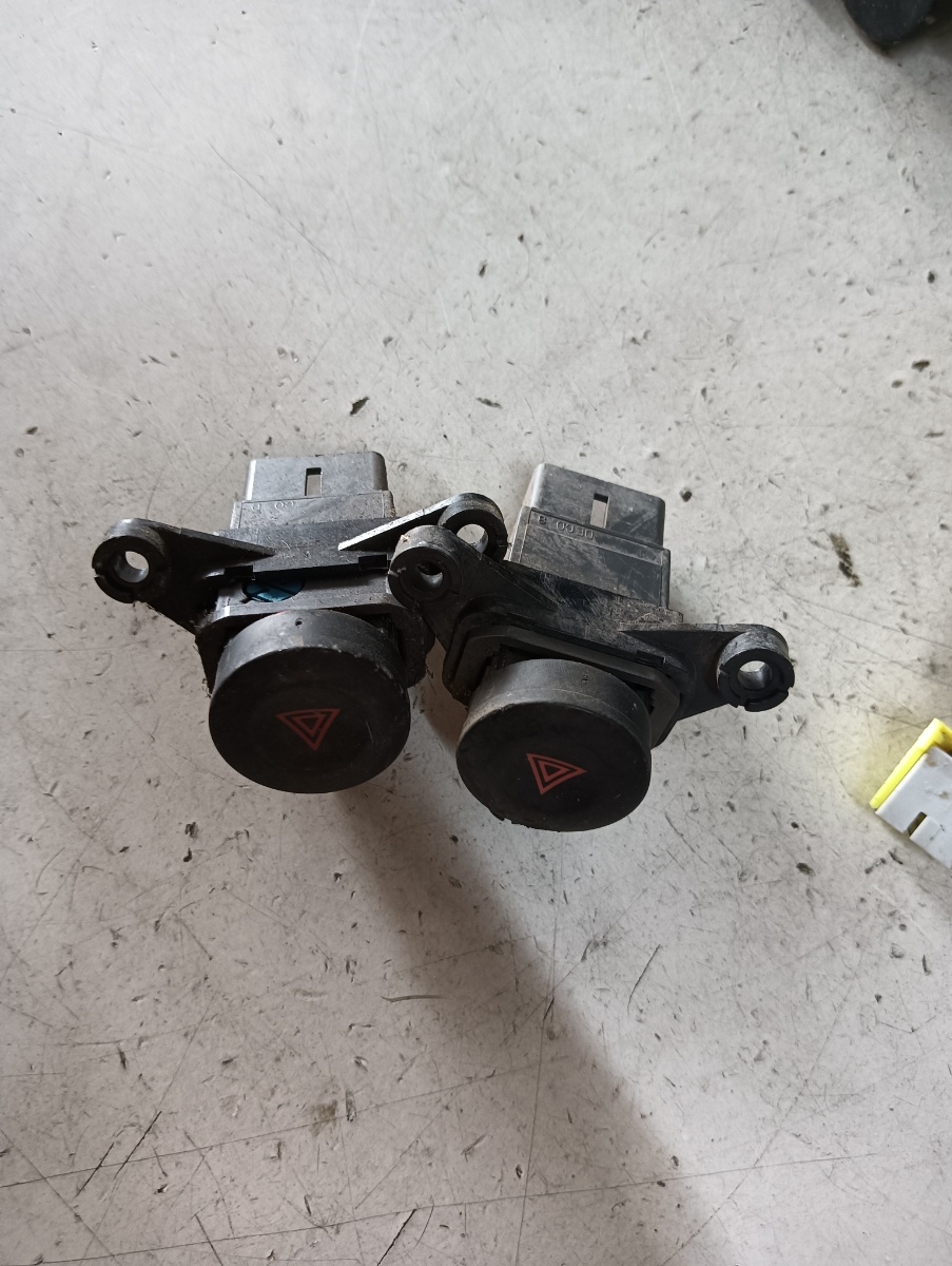 SET Buton avarie CHEVROLET SPARK 2005 - > – foto 2