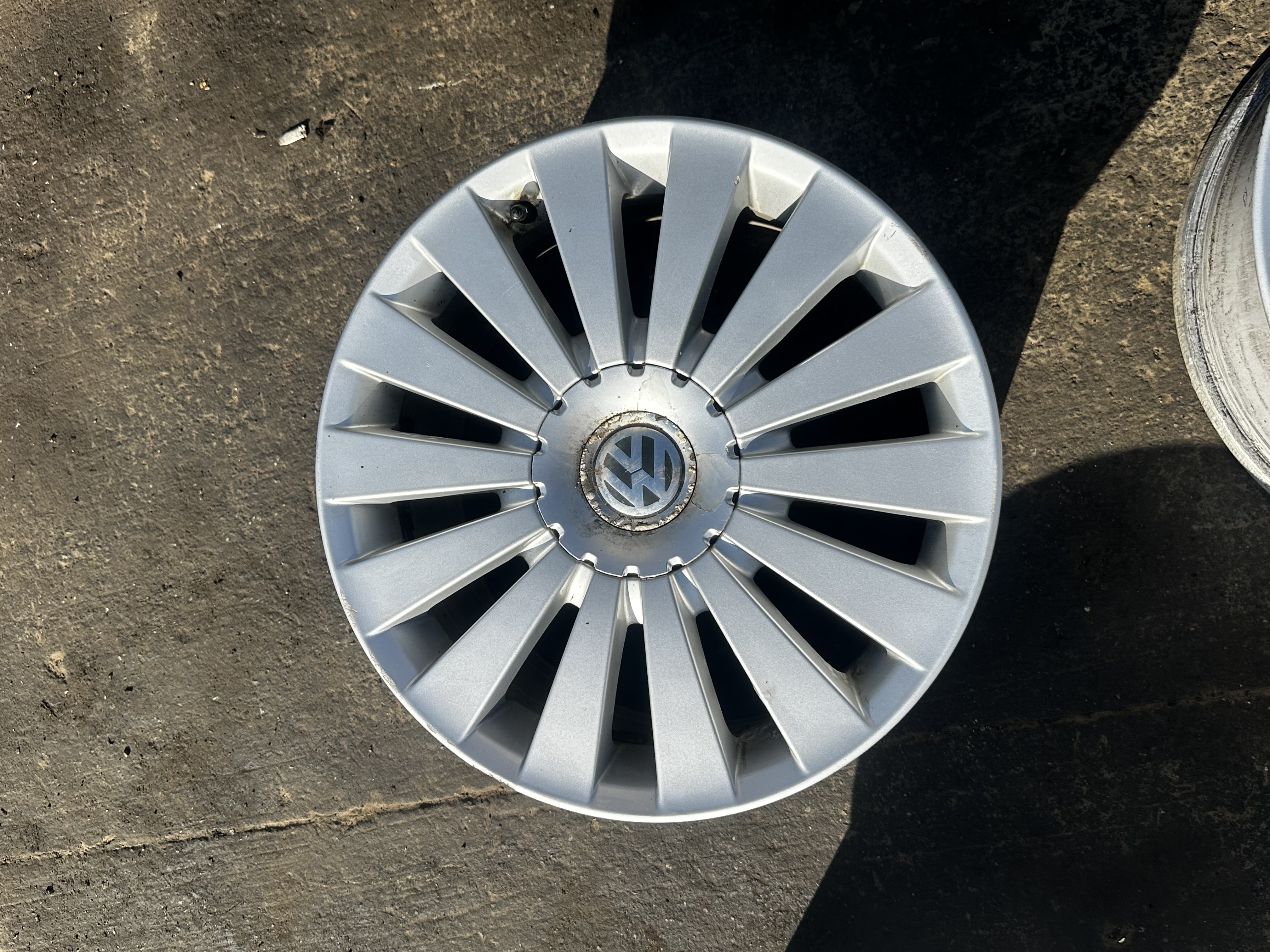 Set jante Din Aliaj R17 Volkswagen Passat B6 2005–2010 - cod: 3C0601025G 7.5Jx17H2 ET47 – foto 4
