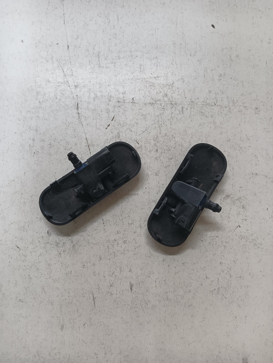 Set Stropitori parbriz  VOLKSWAGEN TIGUAN 5N_ 2007 - > – foto 2