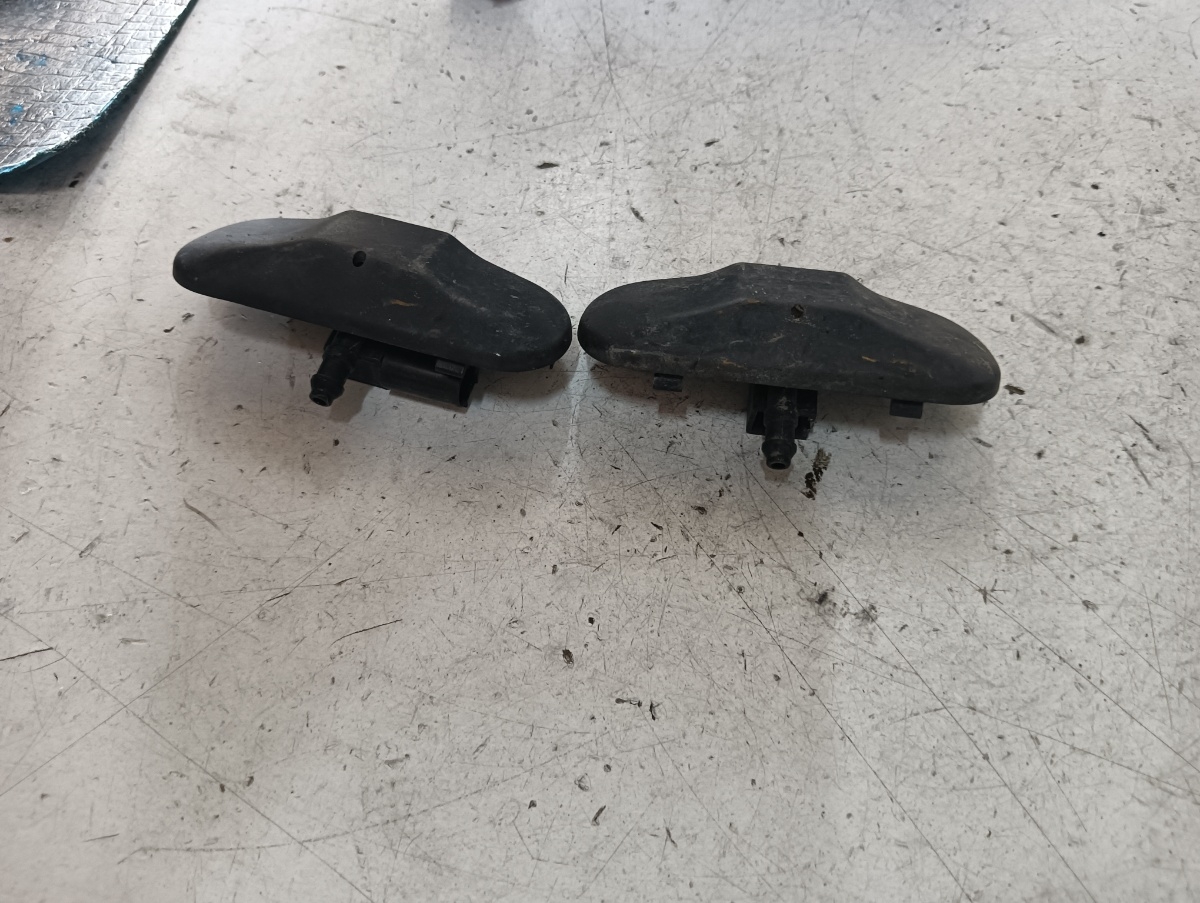 Set Stropitori parbriz  VOLKSWAGEN TOURAN (1T3) [ 2010 - 2015 ] – foto 2
