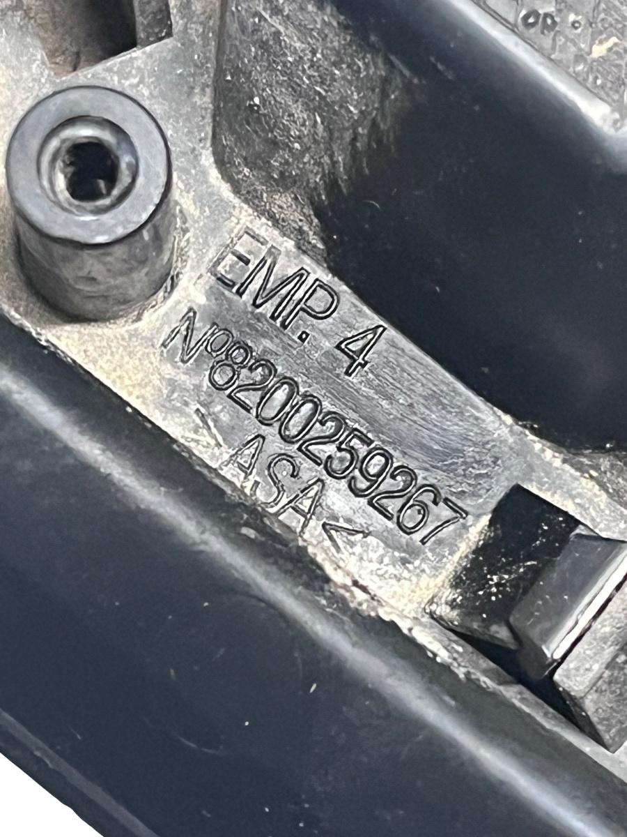 Sigla / Emblema RENAULT CLIO III BR0/1, CR0/1 2005 -> 8200259267 – foto 3
