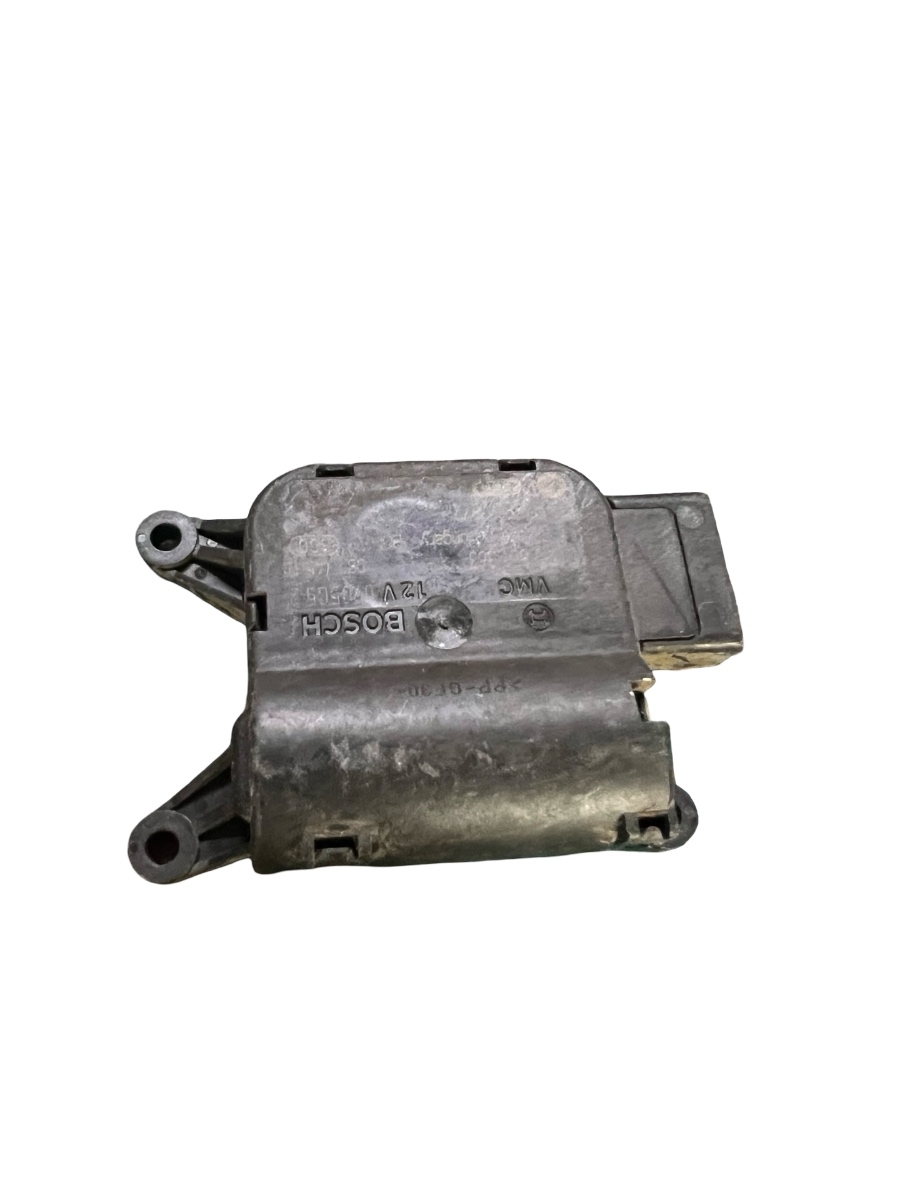Sistem de climatizare VOLKSWAGEN PASSAT Variant 3C5 2005 - 2011 0132801363
