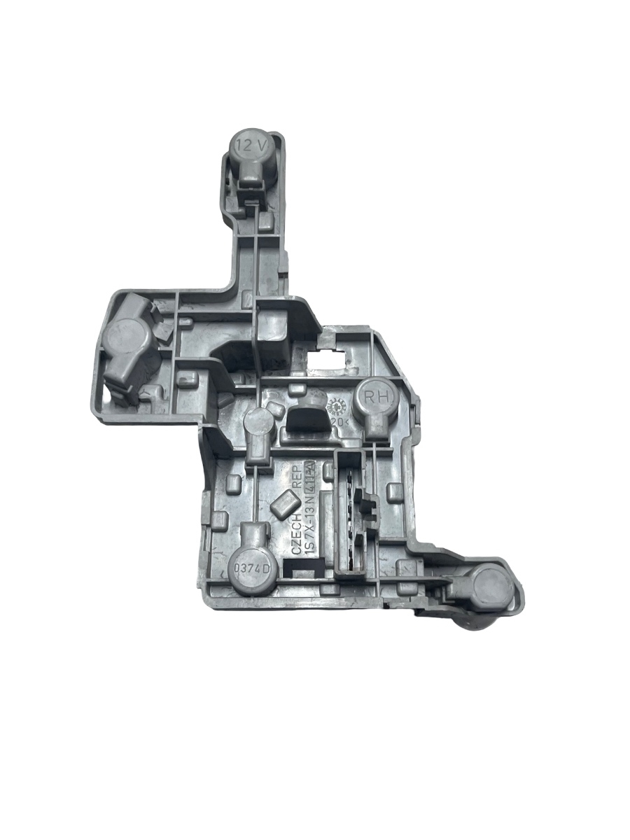 Soclu  dreapta FORD MONDEO III B5Y 2000 - 2007 1S7X13N411A – foto 2