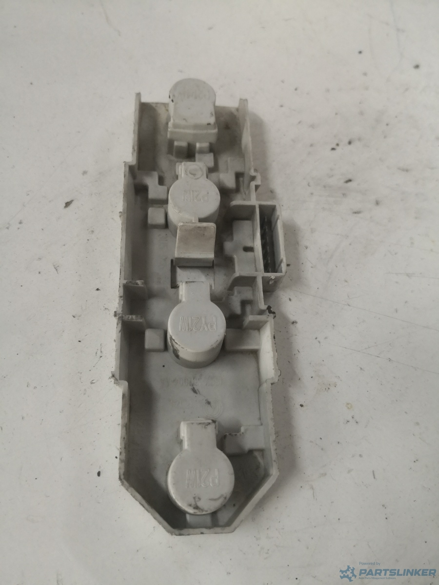Soclu lampa  stanga spate SKODA SUPERB (3U4) [ 2001 - 2008 ] OEM 3u5945257 – foto 2