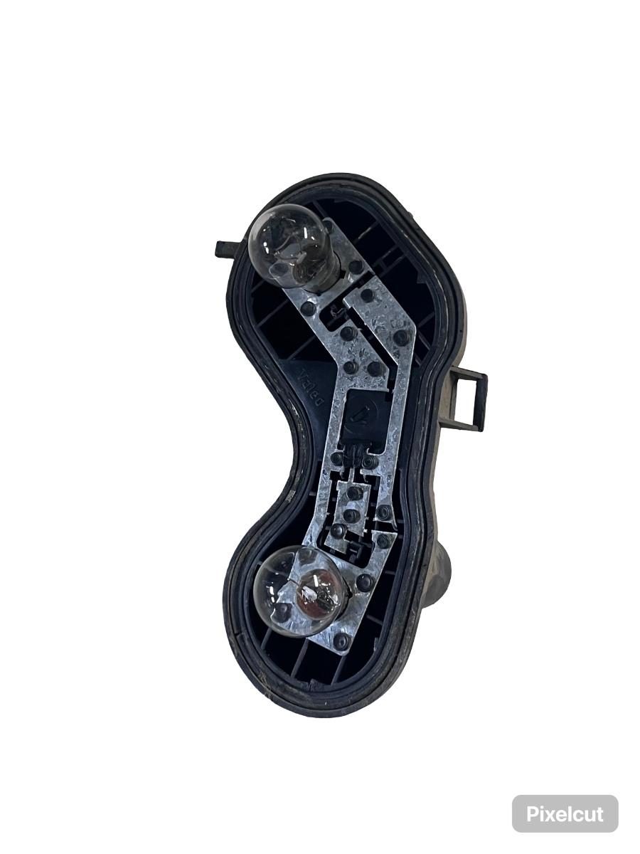 Soclu stop dreapta spate RENAULT MEGANE II Coupé-Cabriolet EM0/1_ 2003 - 2010 – foto 2