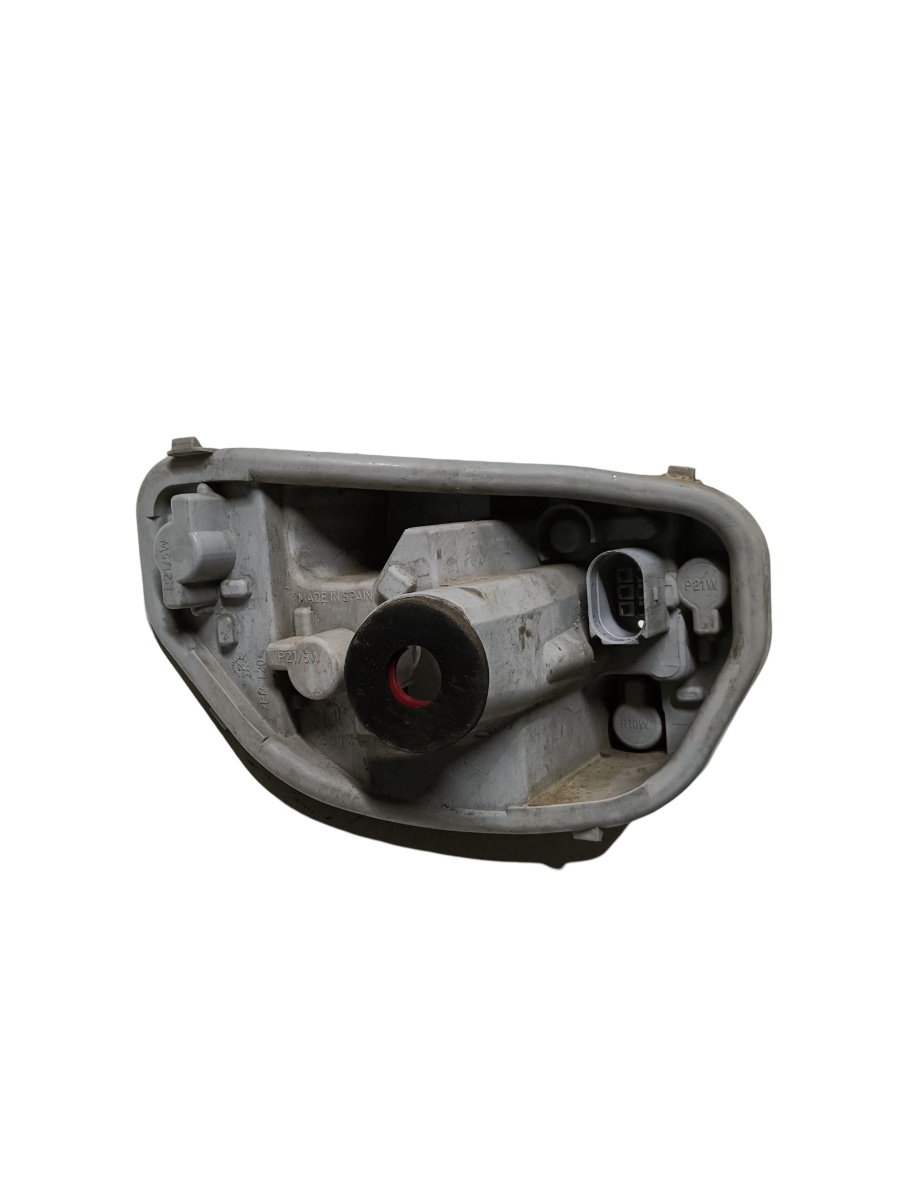 Soclu stop dreapta spate SEAT IBIZA V 6J5, 6P1 2008 - > – foto 2