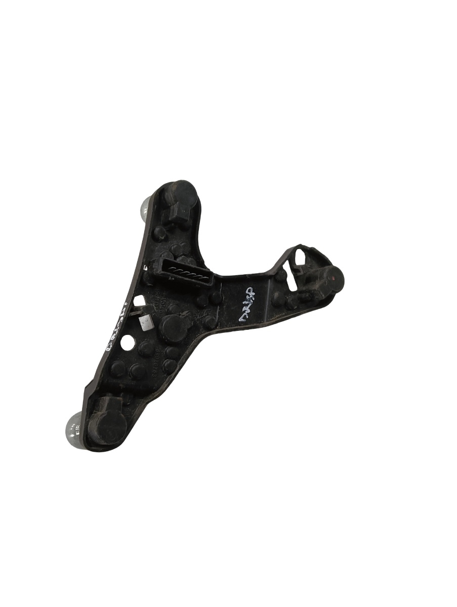 Soclu stop dreapta spate TOYOTA AVENSIS _T25_ 2003 - 2008 – foto 2