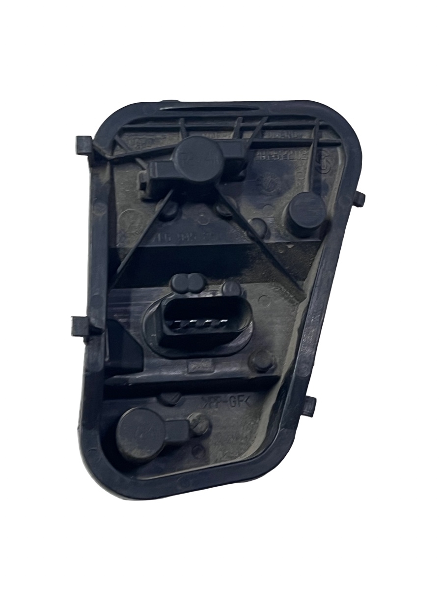 Soclu Stop dreapta spate VOLKSWAGEN TOUAREG 7LA, 7L6, 7L7 2002 - 2013 7L6945258 – foto 2