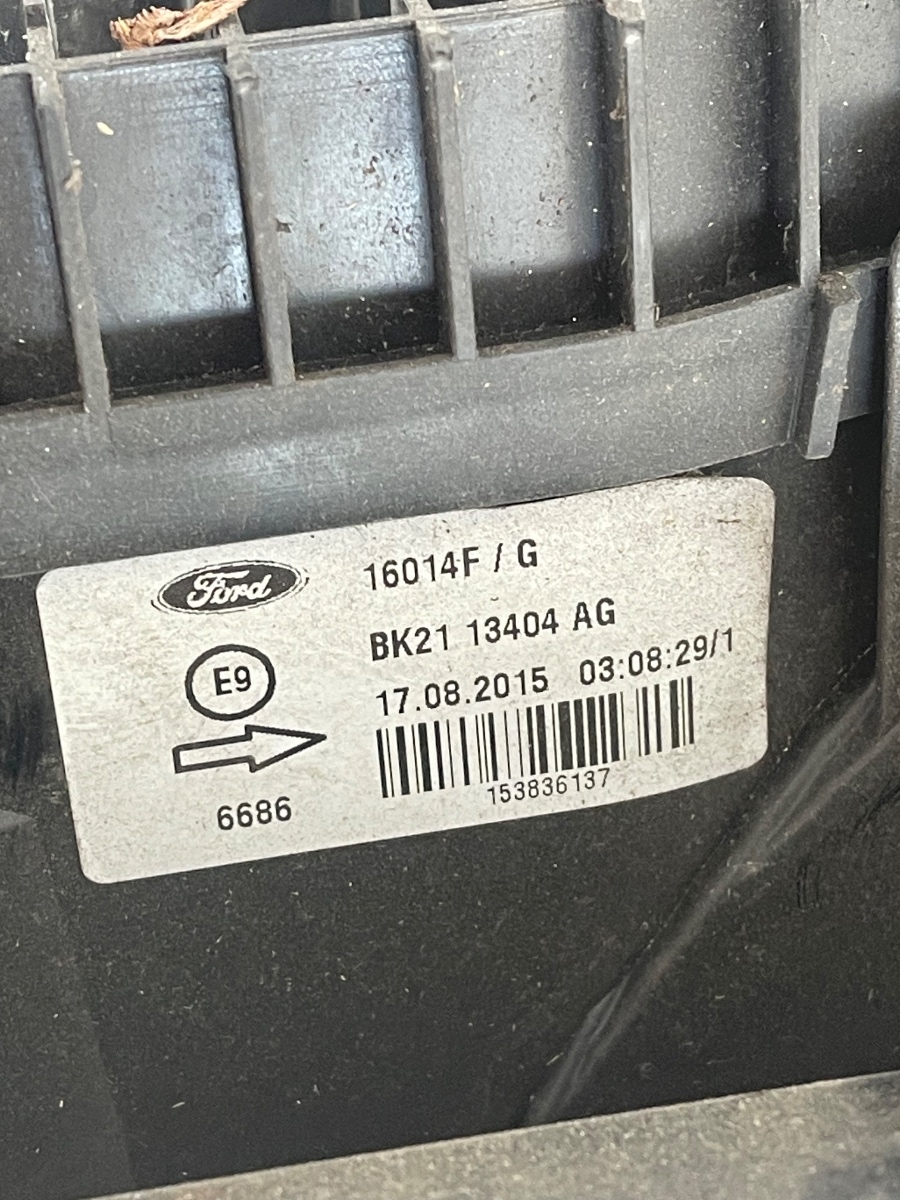 Stop dreapta spate CU DEFECT - FISURA FORD TRANSIT CUSTOM 2012-2019 BK21-13404-AG + soclu – foto 5