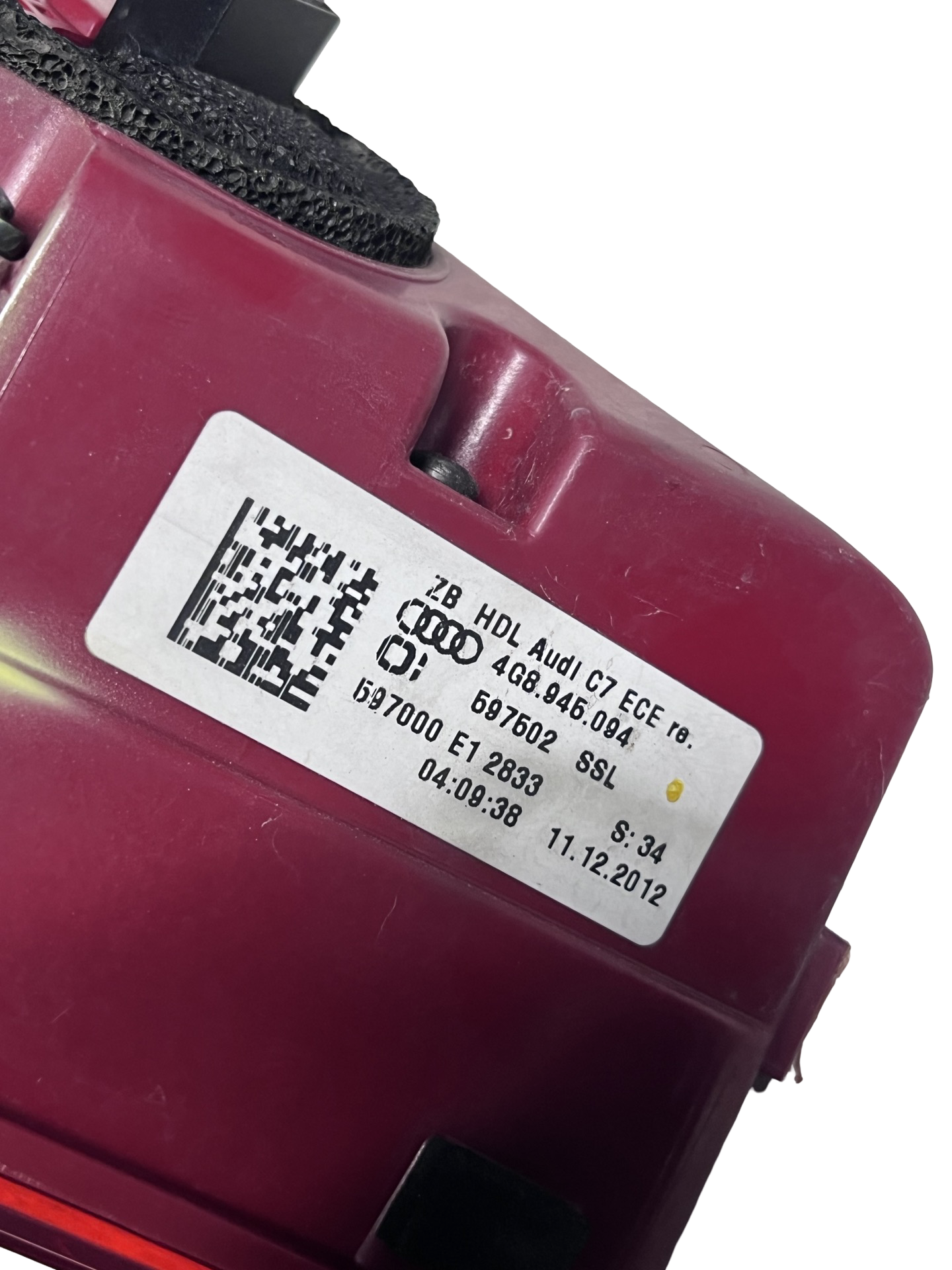 Stop Haion dreapta spate Audi A7 Sportback 2010–2018 3.0 TFSI V6 quattro S tronic CGWB - cod: 4G8945094 – foto 4