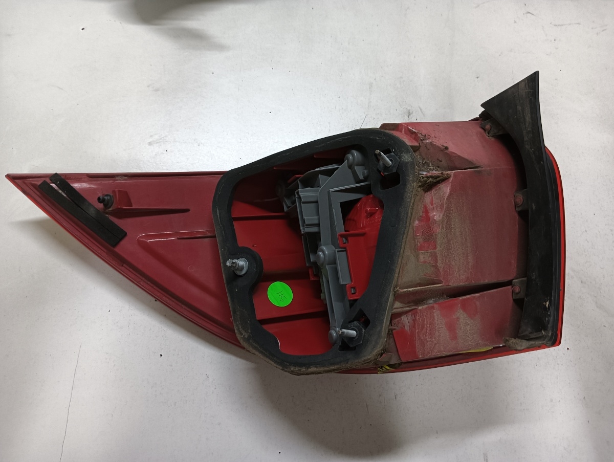 Stop stanga spate VOLKSWAGEN GOLF V Variant 1K5 2007 - 2009 – foto 2