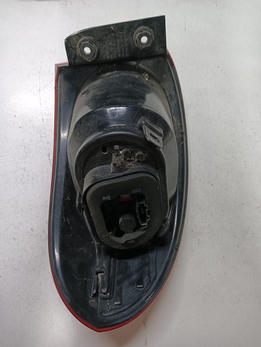 Stopuri dreapta spate VOLKSWAGEN TIGUAN 5N_ 2007 - > 5n0945096f – foto 2
