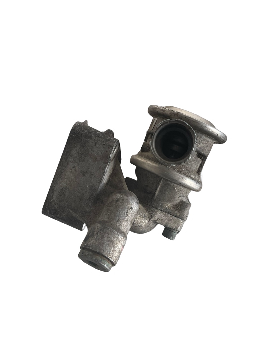 Supapa EGR VOLKSWAGEN PASSAT 3B3 2000 - 2005 2.0B  06B131351A – foto 2
