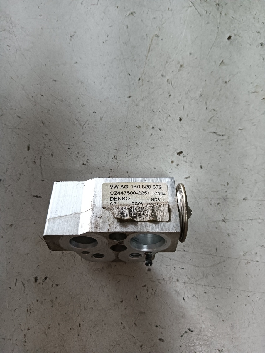 Supapa expansiune clima VOLKSWAGEN GOLF VI (5K1) [ 2008 - 2013 ] OEM 1k0820679 – foto 2
