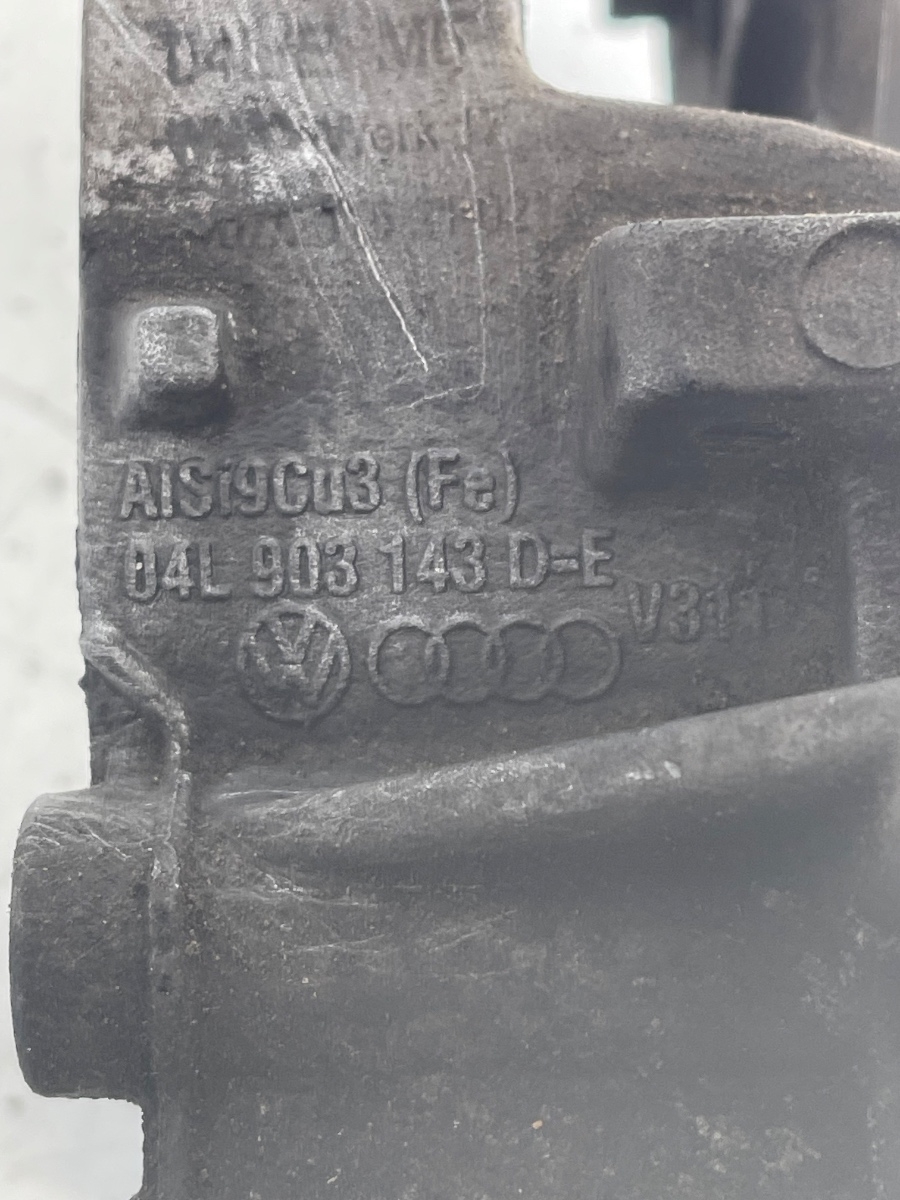 Suport accesorii VOLKSWAGEN PASSAT B8 2.0TDI 04L903143D – foto 4