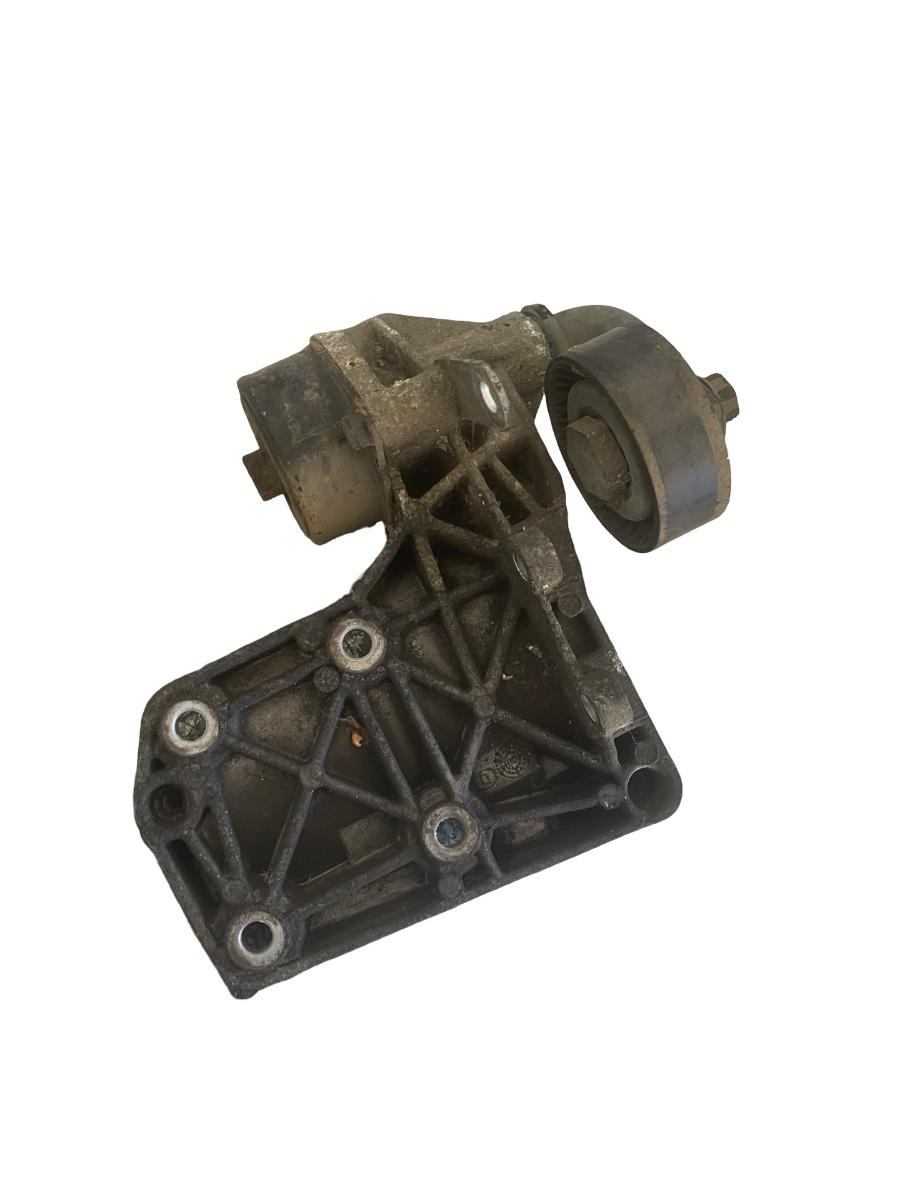 Suport compresor ac LAND ROVER RANGE ROVER III LM_, L322 2002 - 2012 3.0 D 4x4 306D1 7786194 – foto 2