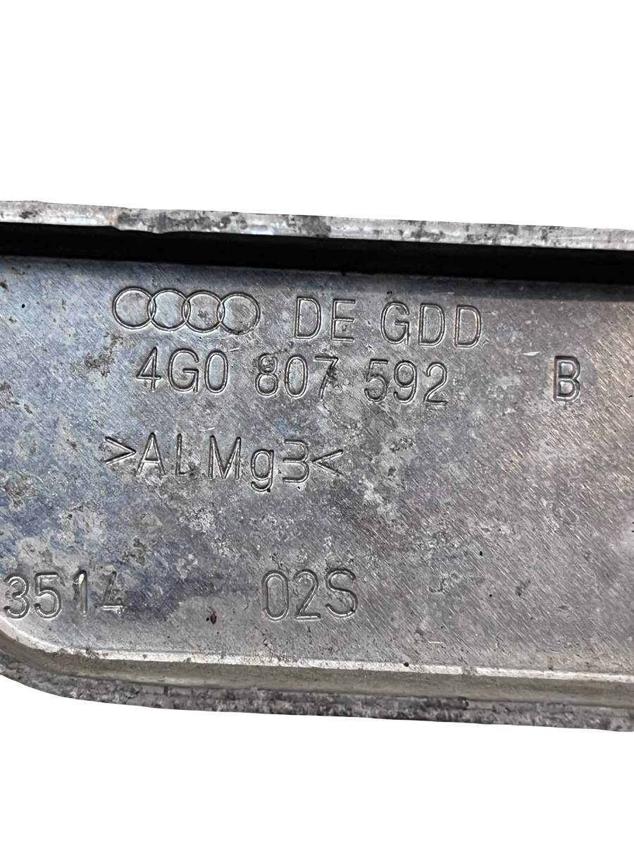 Suport de fixare aripa dreapta fata AUDI A6/S6 IV Saloon 4G2, C7, 4GC 2010 - 2018 4G0807592 – foto 3