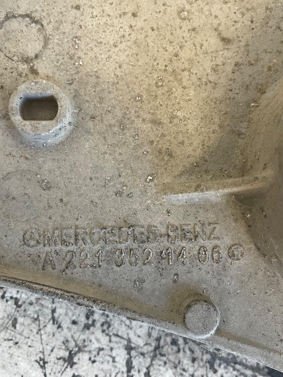 Suport de fixare diferential spate MERCEDES-BENZ S-CLASS II W221, C215 2005 - 2013 A2213521406 – foto 2