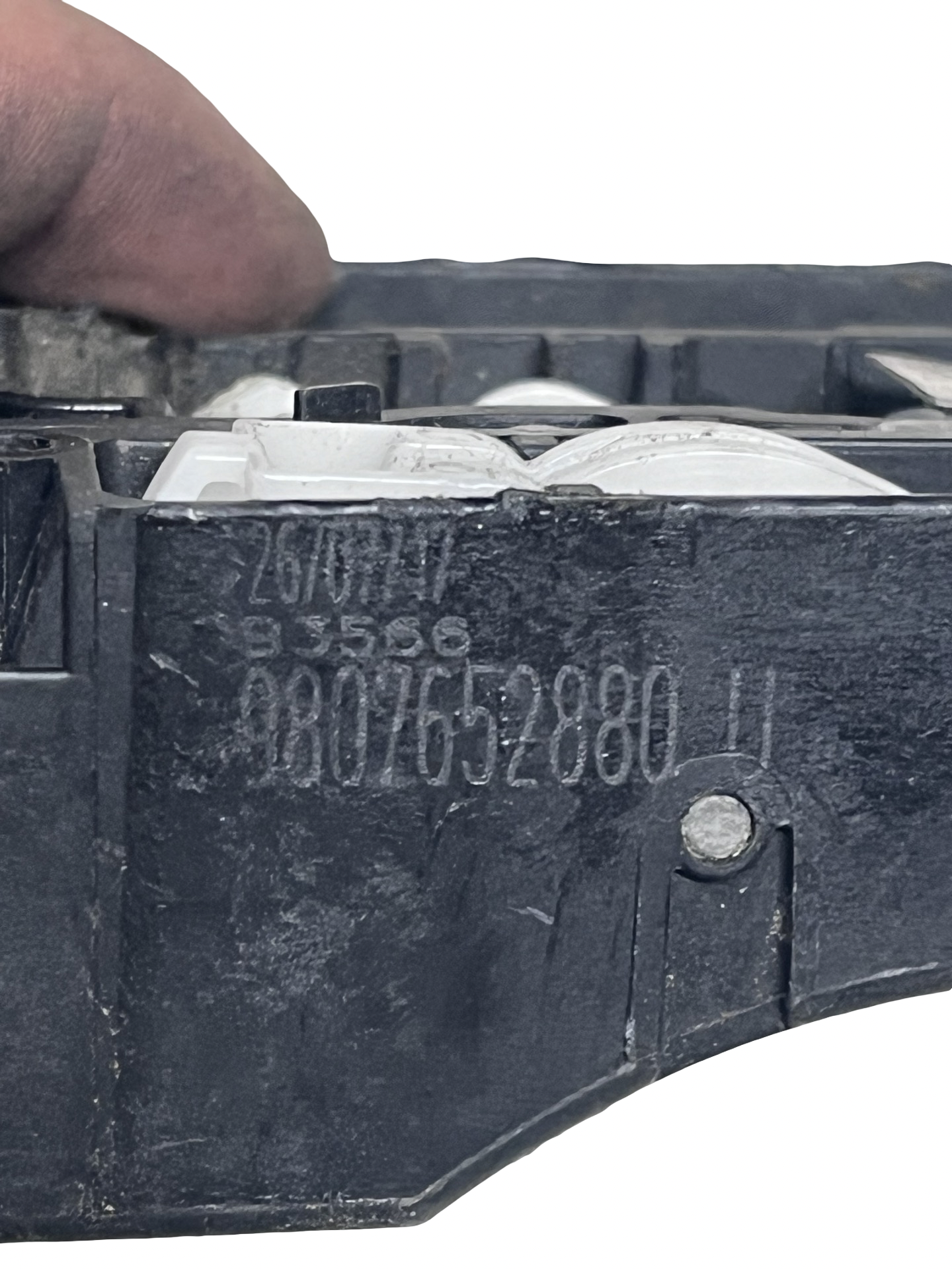 Suport Maner dreapta spate Peugeot 301 2012–2025 - cod: 9807652880 – foto 2
