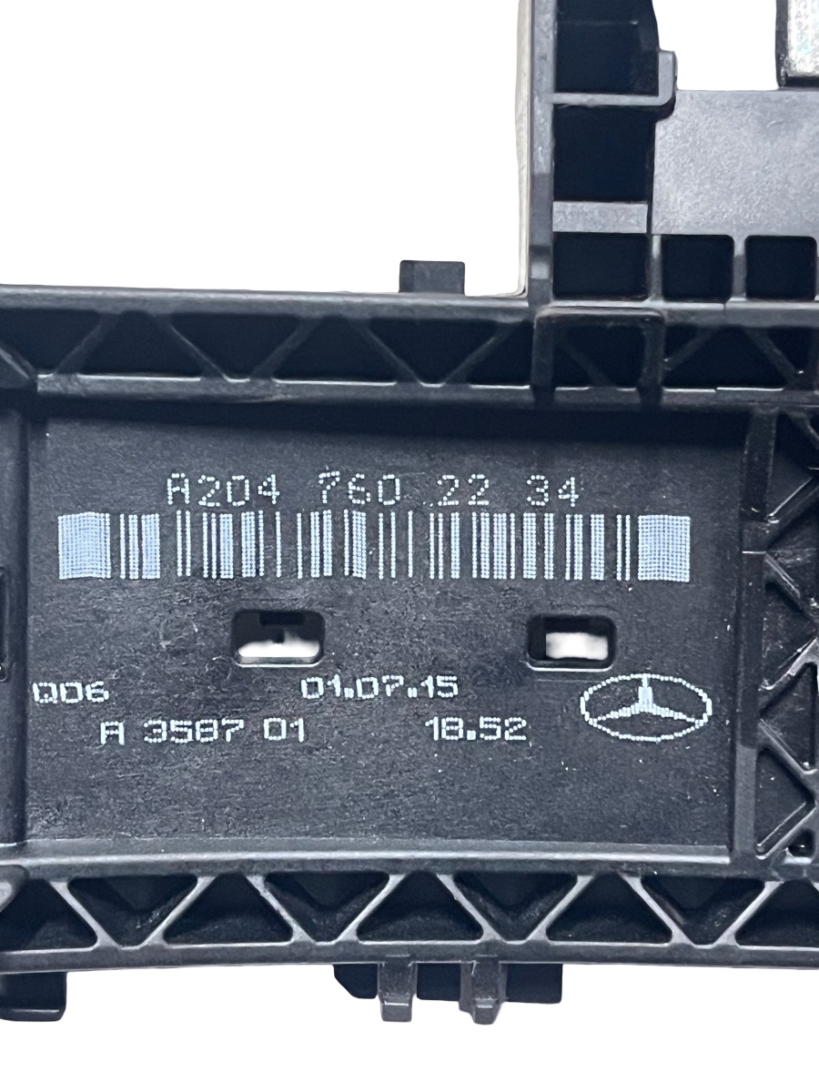 Suport maner exterior portiera dreapta fata ( UK ) MERCEDES-BENZ E-CLASS W212 2009 -> A2047602234 – foto 3