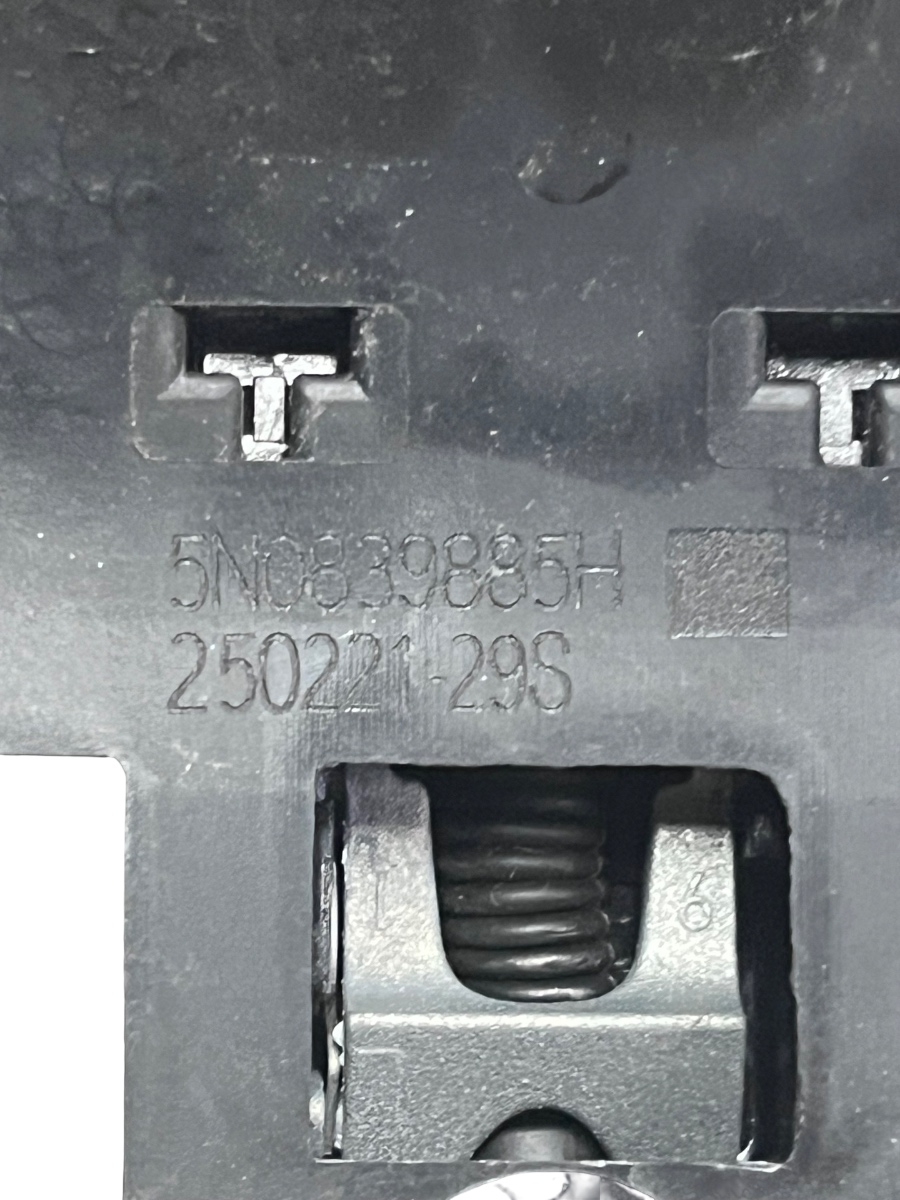 Suport maner exterior portiera dreapta spate SKODA FABIA III Estate NJ5 2014 - > 5N0839885 – foto 2
