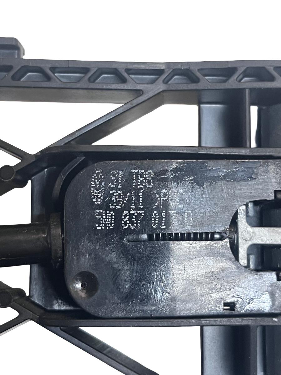 Suport maner portiera dreapta fata VOLKSWAGEN GOLF VI 5K1 2008 - 2013 5N0837017D – foto 2