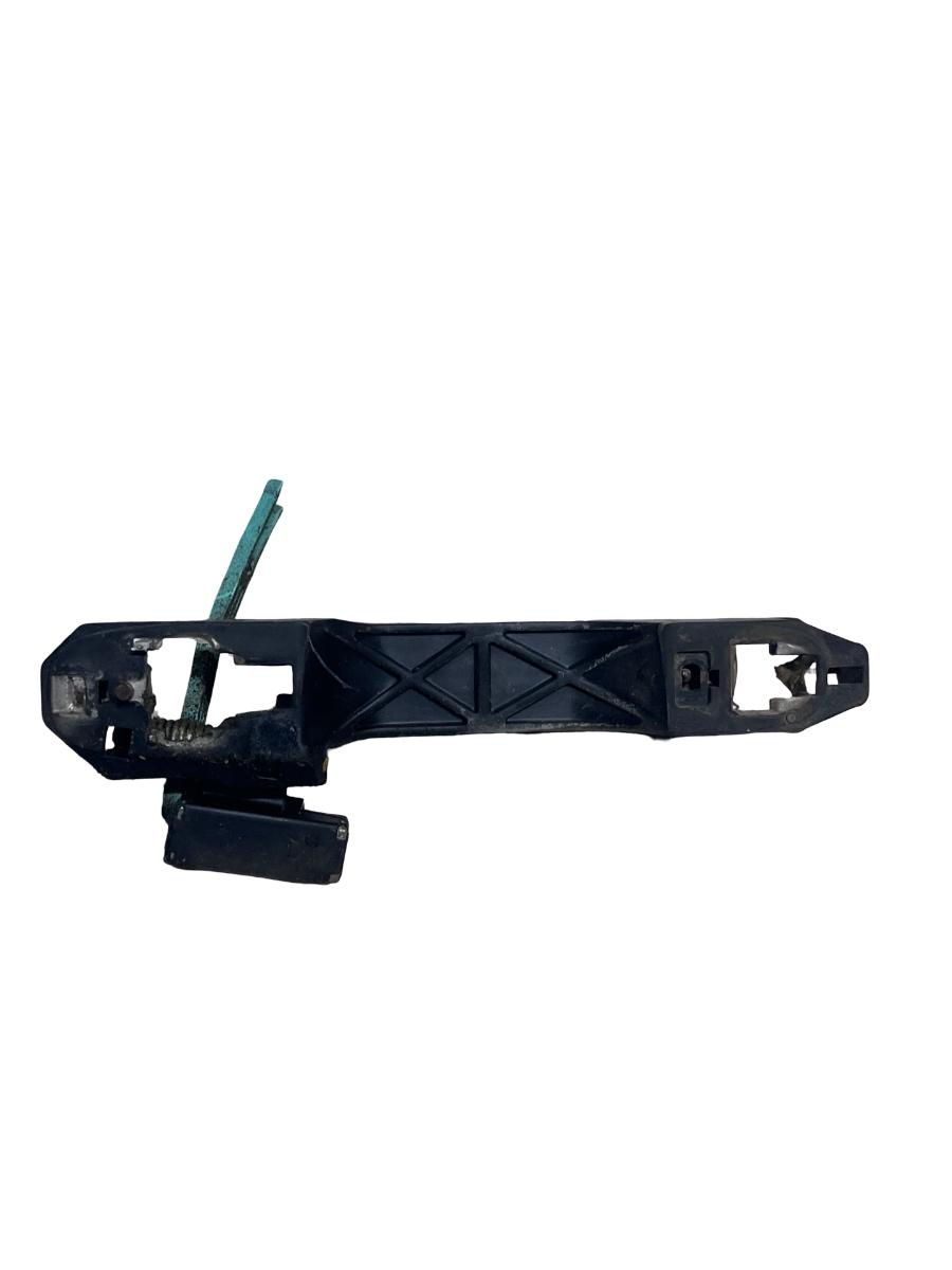 Suport maner portiera stanga spate TOYOTA COROLLA Verso _E12_ 2001 - 2004 – foto 2