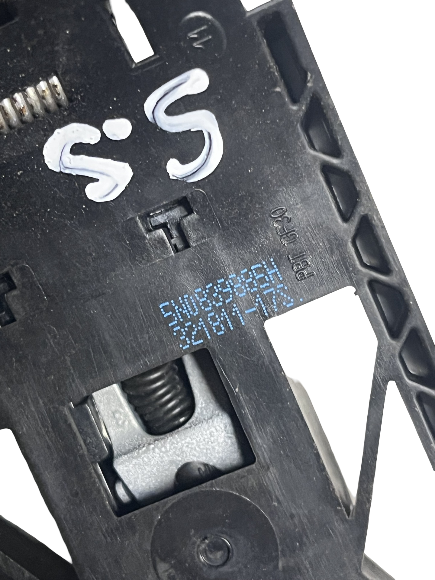 Suport Maner stânga spate Volkswagen Golf 6 Hatchback 2008–2013 - cod: 5N0839885H – foto 3