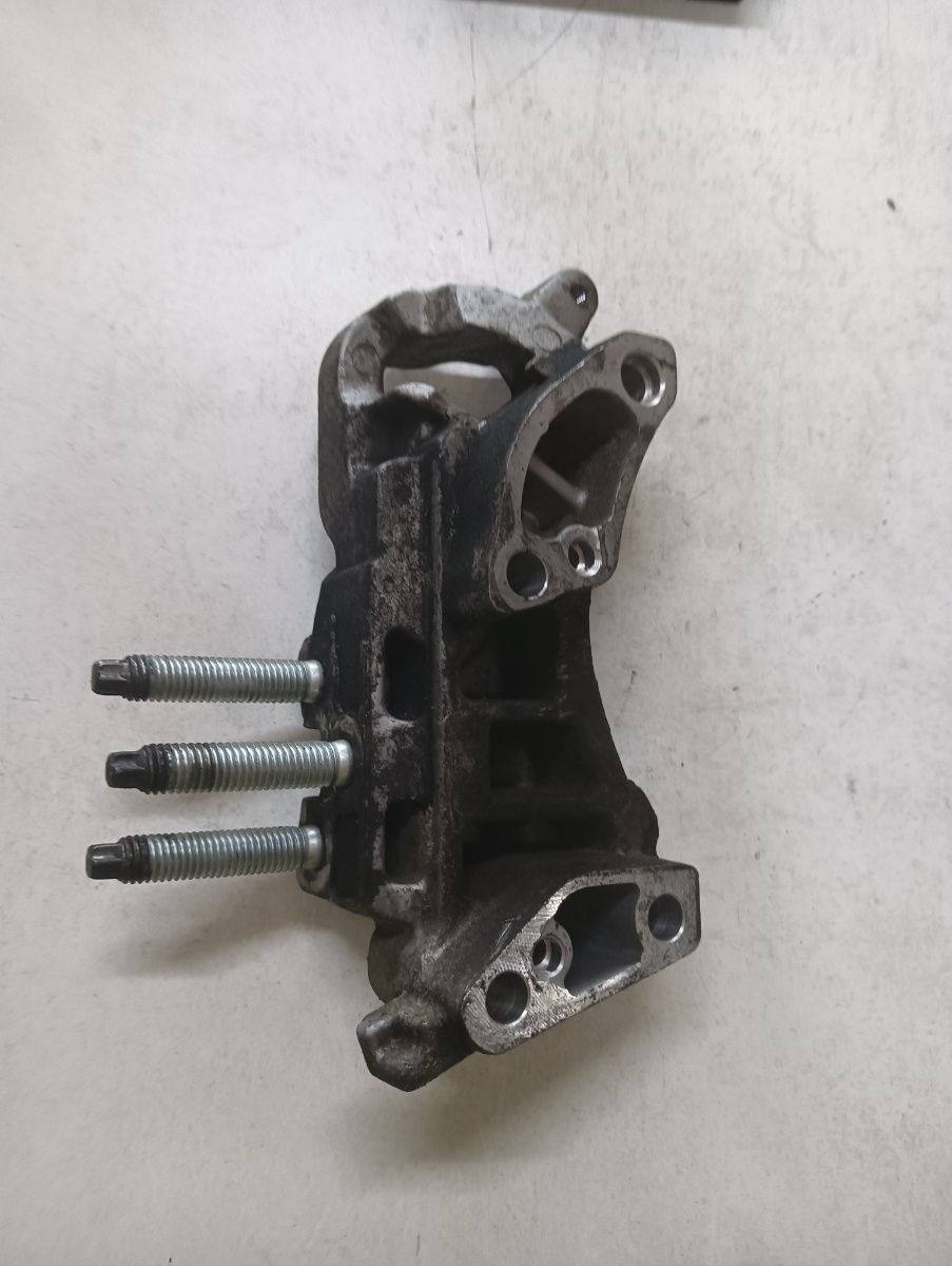 Suport motor FORD FIESTA VII 2017 - > 1.5 TDCi XUJC, XUJD, XUJE, XUJF, XUJG, XUJK, XUJL, XUJM, XUJN, XVJE Fm506030ab – foto 2