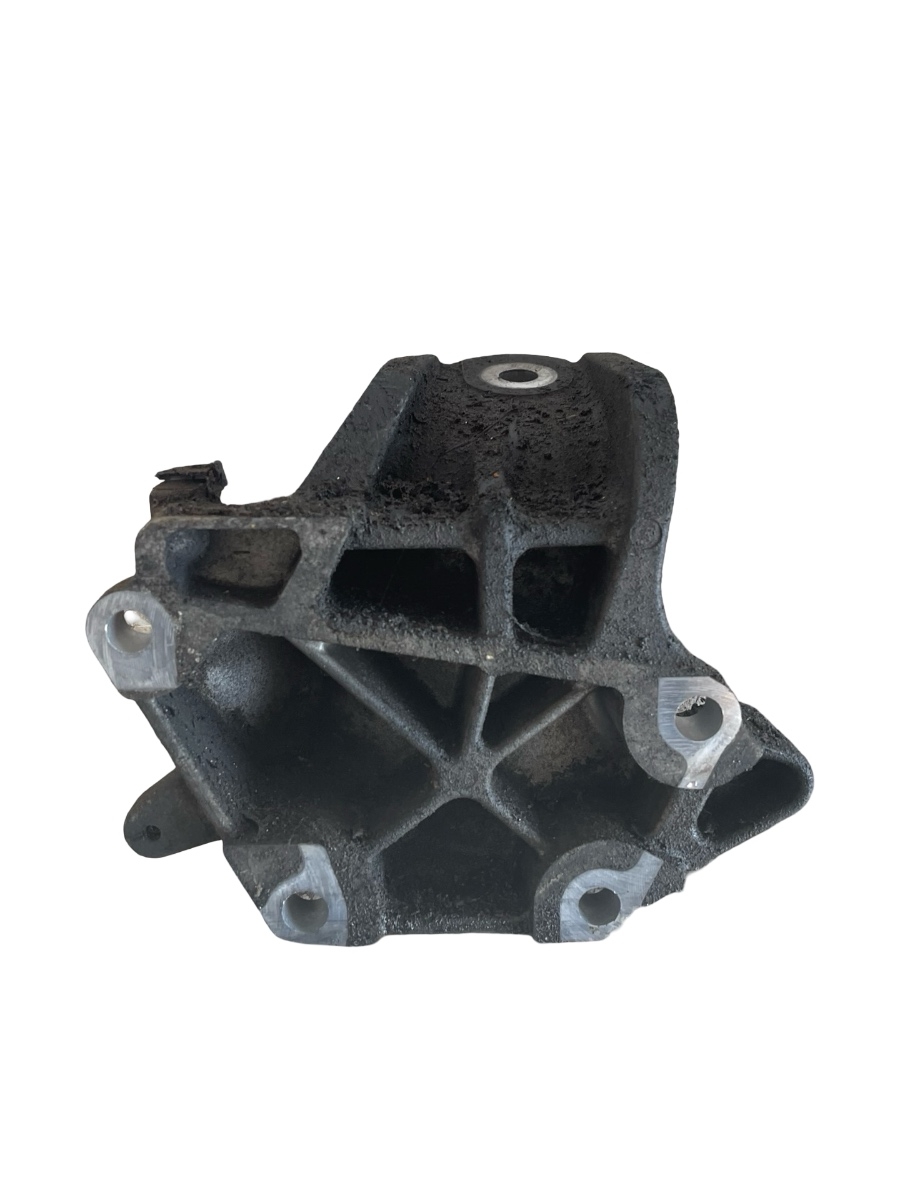Suport motor LEXUS IS II Saloon GSE2_, ALE2_, USE2_ 2005 - 2013 2.2 220d 2AD-FHV – foto 2