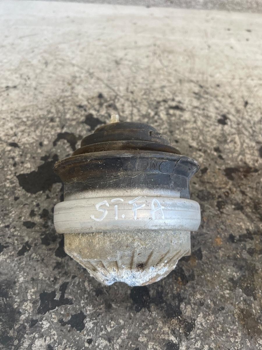 Suport motor stanga fata MERCEDES-BENZ S-CLASS II W221, C215 2005 - 2013 S550i 4matic