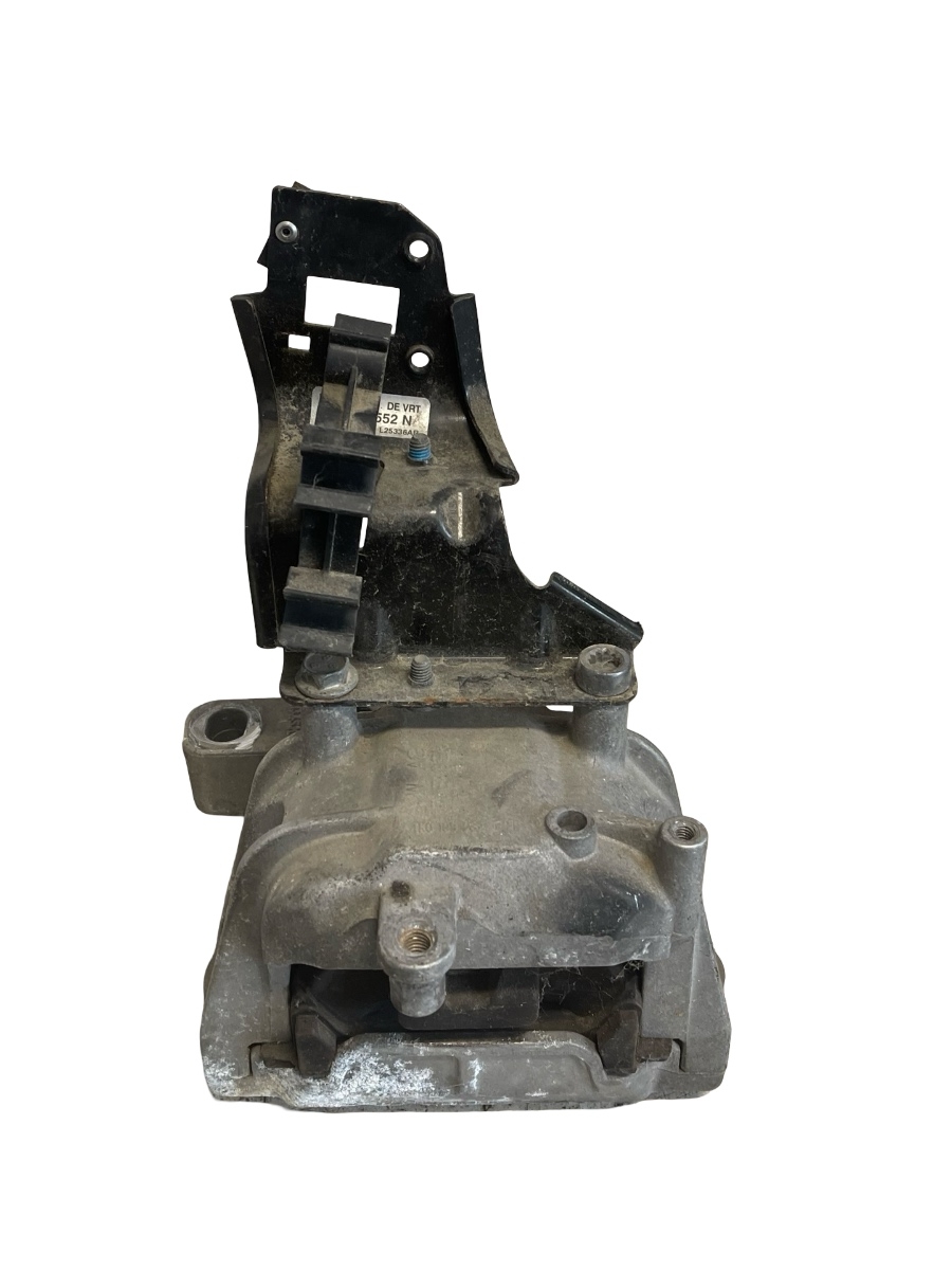 Suport motor VOLKSWAGEN TOURAN 1T3 2010 - 2015 1.6 TDI CAYC 1K0131552N