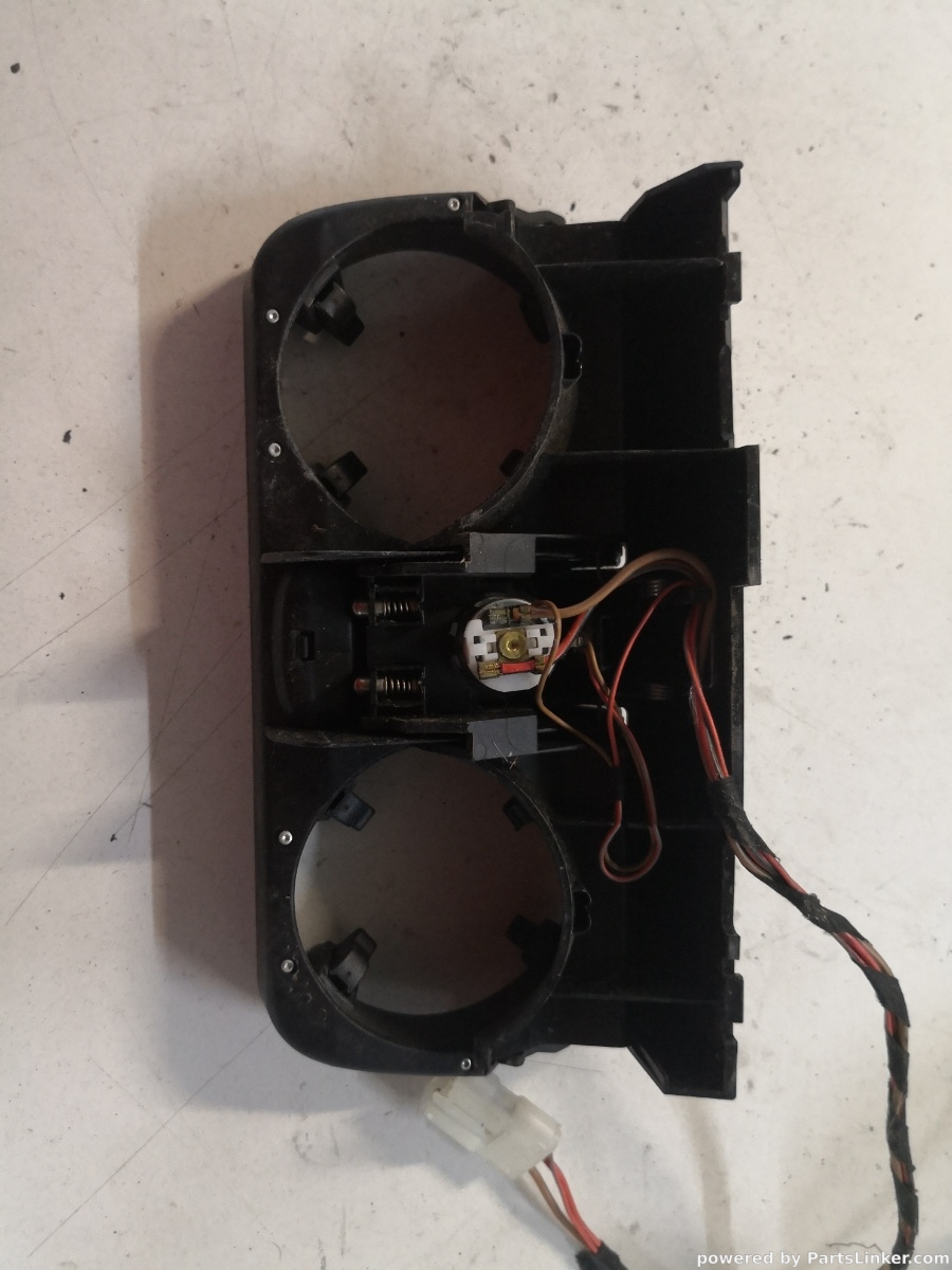 Suport pahare BMW 5 (F10) [ 2009 - 2016 ] 2.0 (N20 B20 A) 160KW|218HP – foto 2