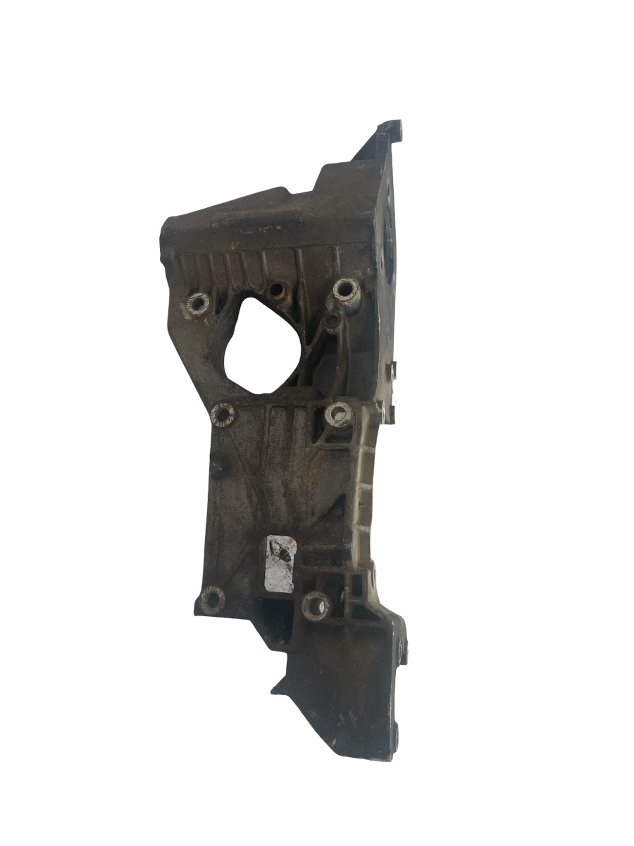 Suport pompa de injectie VOLKSWAGEN GOLF IV 1J1 1997 - 2007 1.9 TDI AGR, ALH 038903143A